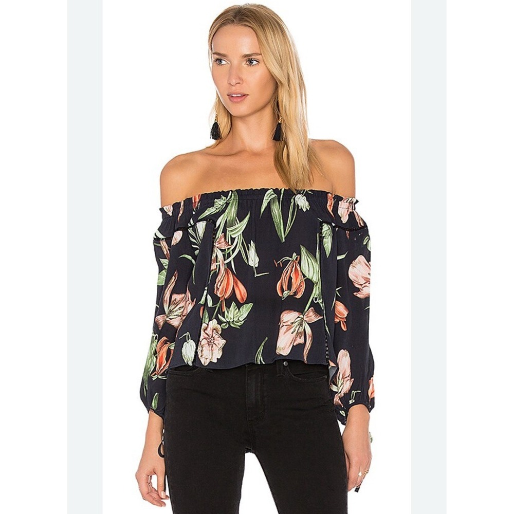 ASTR The Label Chavelle Floral Off Shoulder Top MEDIUM Viscose Black ACT12455